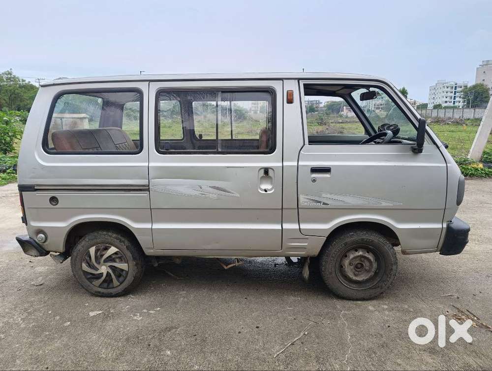 Omni Van 8 Seater