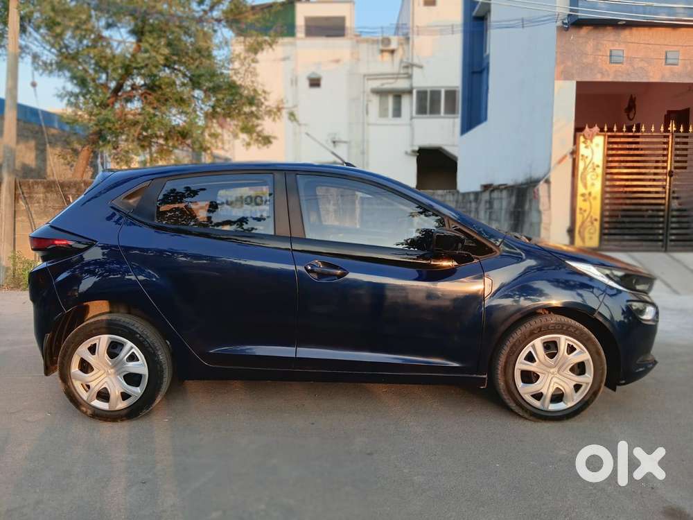 Tata Altroz 1.2 Xt, 2023, Petrol