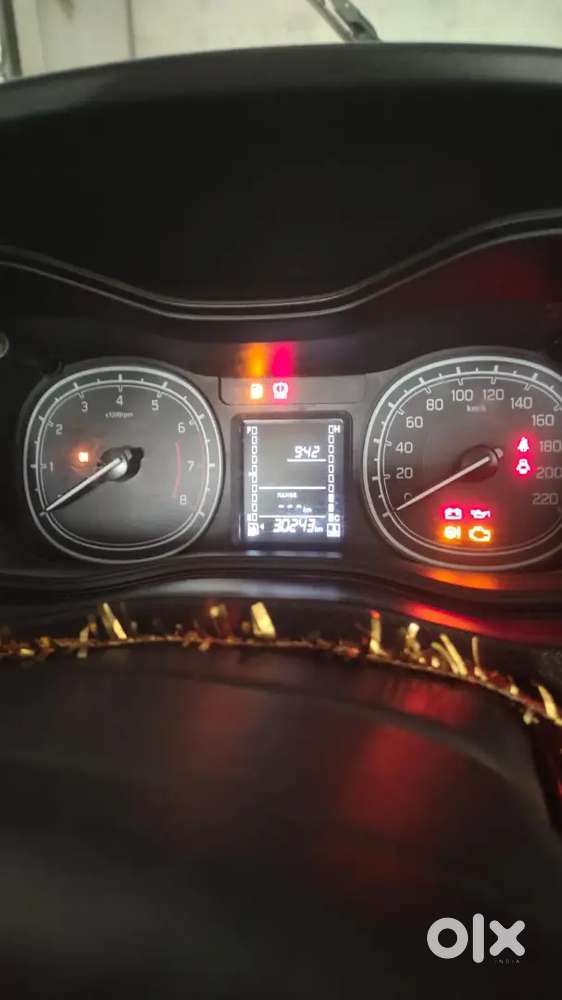 Maruti Suzuki Brezza 2021 Petrol 32000 Km Driven