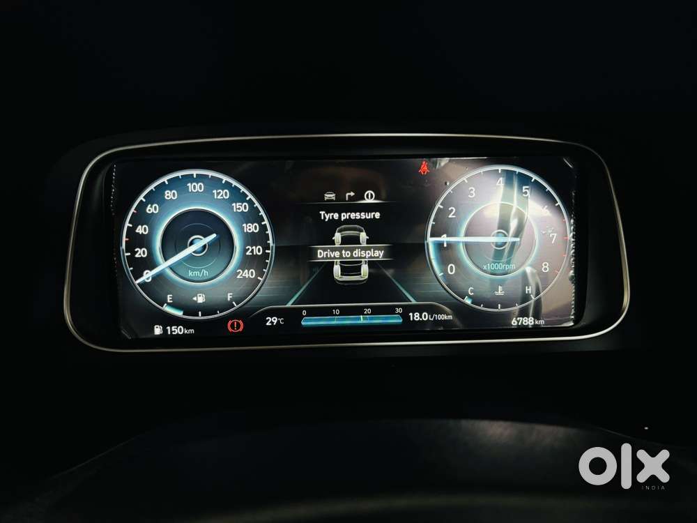 Hyundai Alcazar Signature, 2021, Petrol