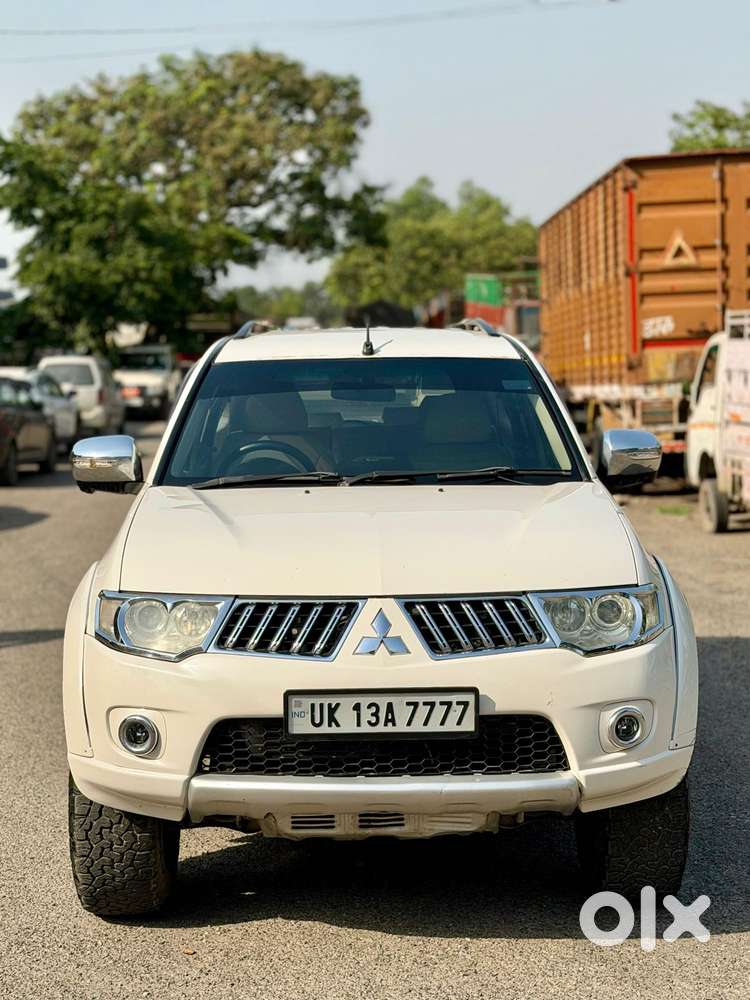 Mitsubishi Pajero Sport 2.5 Manual, 2014, Diesel