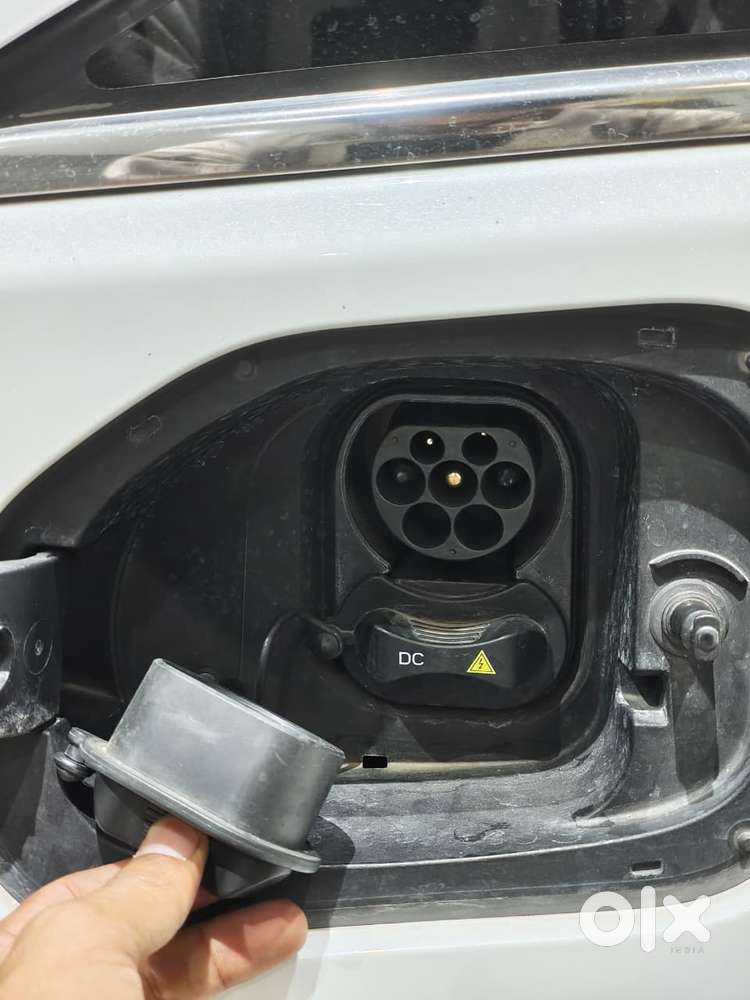 Mg Windsor Ev Essence, 2025, Electric