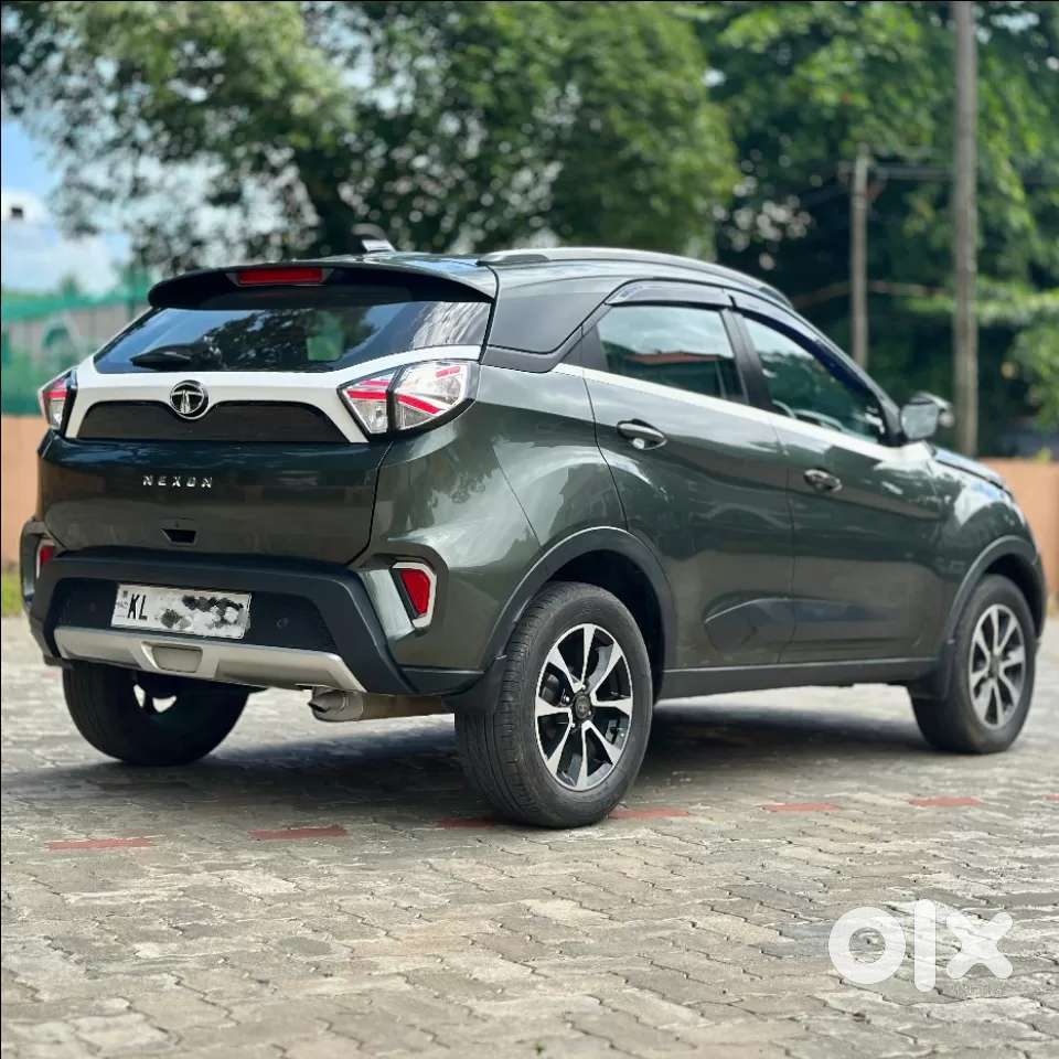 Tata Nexon 1.2 Revotron Xza Plus, 2020, Petrol
