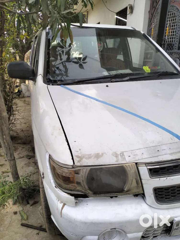 Chevrolet Tavera 2015