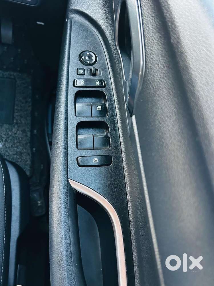 Hyundai I20 Asta (o) 1.2 Mt, 2022, Petrol