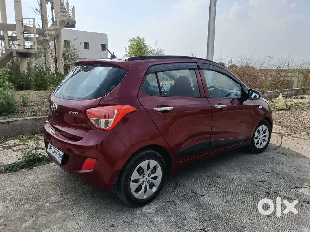 Model 2016 ,fuel Diesel, Second Owner,lcd Cemara, Ac Cool,