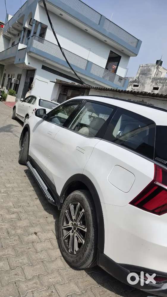 Mahindra Xuv700 Petrol 2023