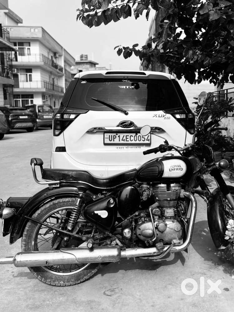 Mahindra Xuv500 W11 Manual  Sunroof  Pristine Condition & Power