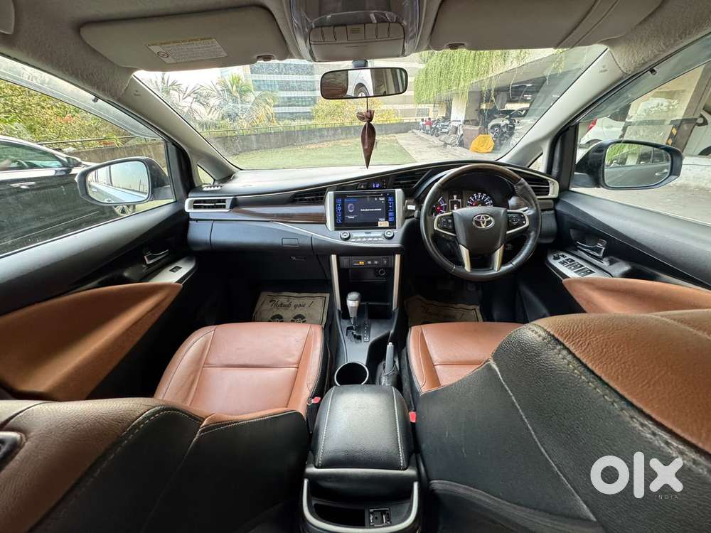Toyota Innova Crysta 2.8z Automatic, 2017, Diesel