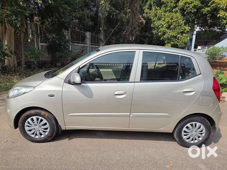 Hyundai I10 Sportz At, 2013, Petrol