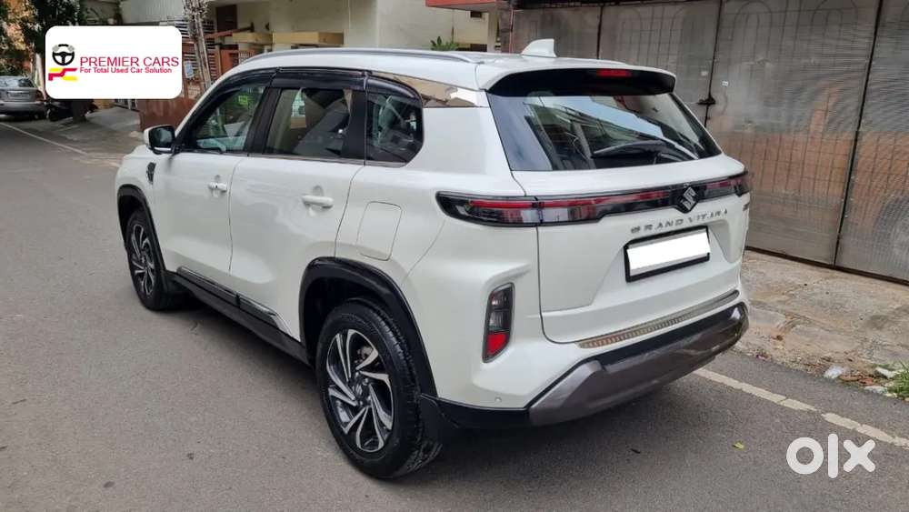 Maruti Suzuki Grand Vitara 1.5 Alpha Plus Intelligent Hybrid Ecvt, 2..