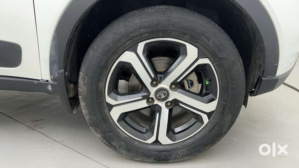 Tata Nexon 1.2 Revotron Xz Plus, 2021, Petrol