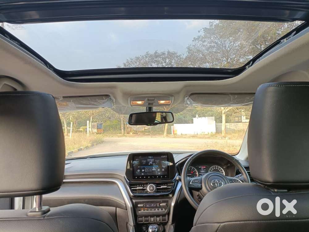 Toyota Urban Cruiser Hyryder, 2023, Petrol