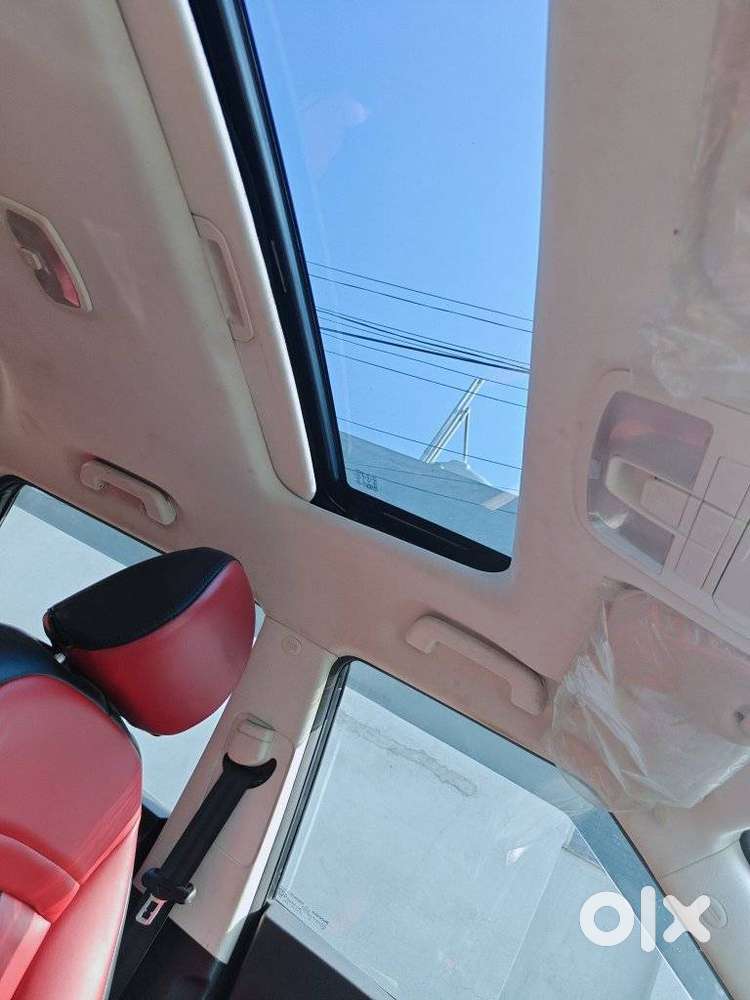 Mahindra Xuv 3xo Ax5l 1.2 Petrol At, 2025, Petrol
