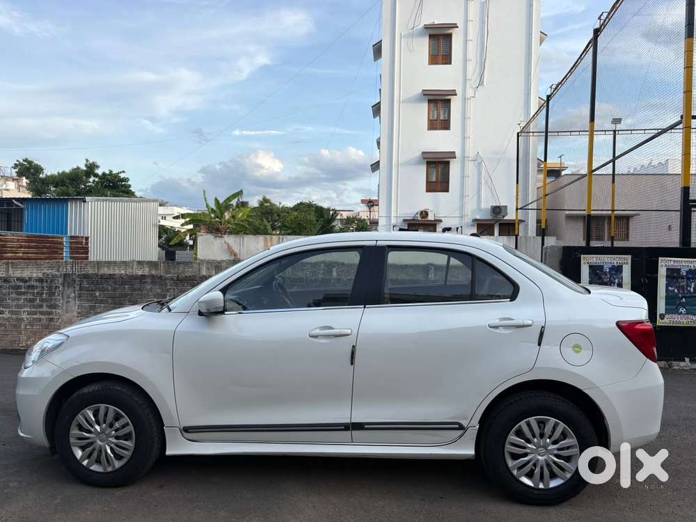 Maruti Suzuki Swift Dzire, 2022, Petrol