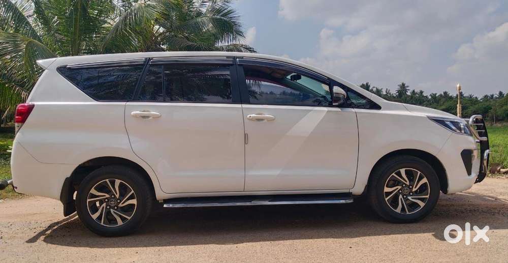 Toyota Innova Crysta 2.4 G Mt 7 Str, 2021, Diesel