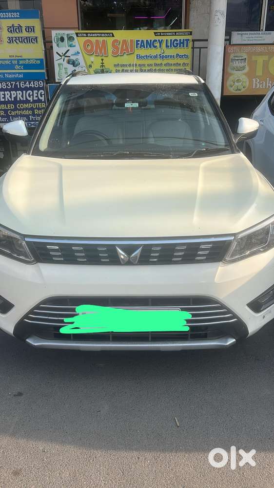 Mahindra Xuv300 2023 Diesel Well Maintained