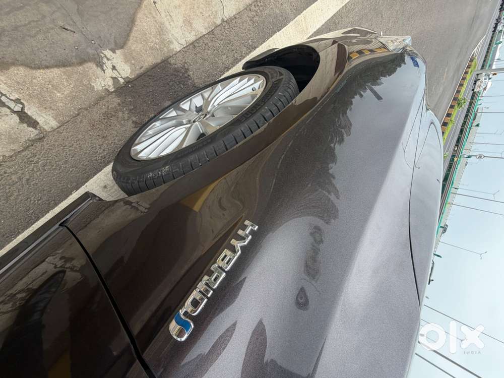 Hybrid Camry Very Well Maintained