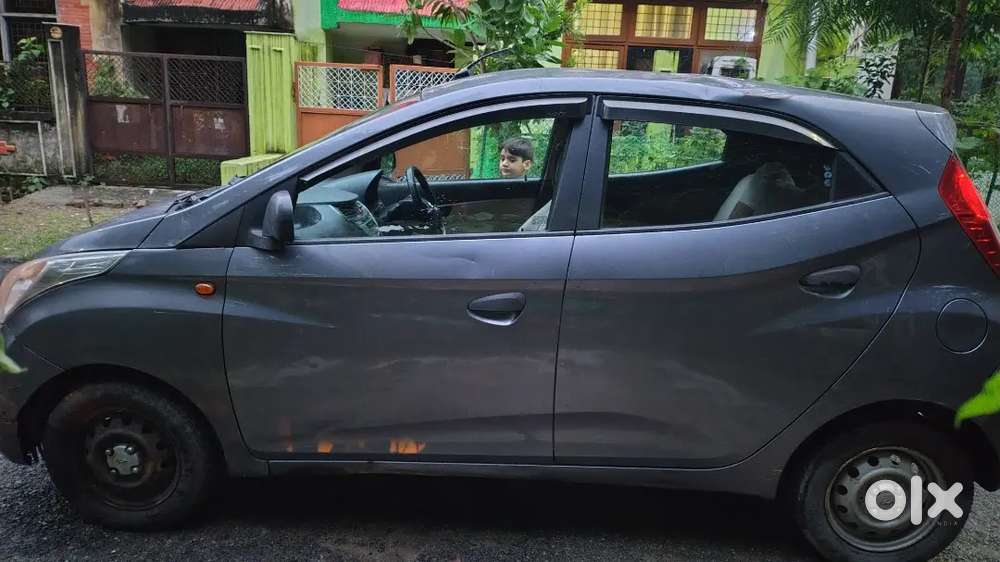 Hyundai Eon Magna Plus (2012)  Petrol + Cng  Mileage 32 Km/kg