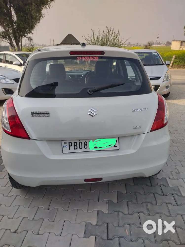 Maruti Suzuki Swift 2016 Petrol 78000 Km Driven
