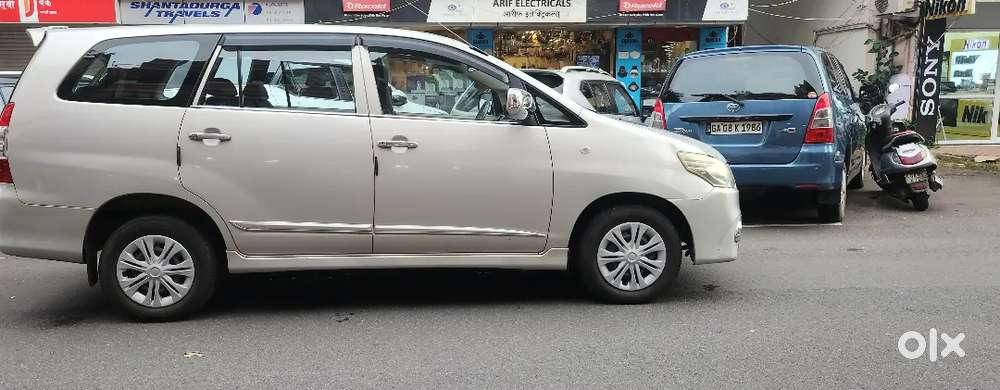 Toyota Innova 2014 Diesel 280000 Km Driven