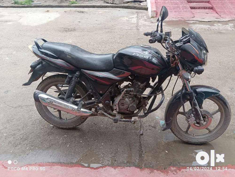 Bajaj discover 125cc discount photos