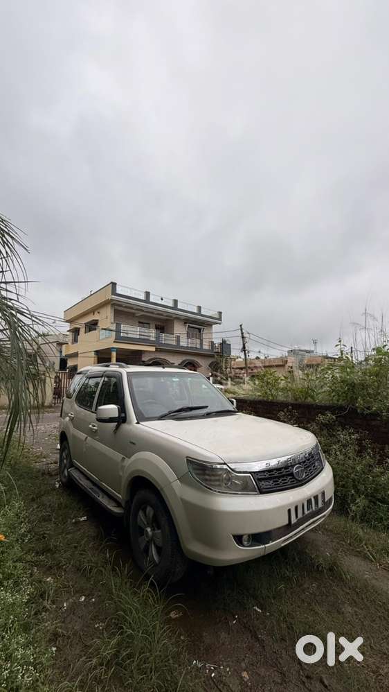 Tata Safari Storme 2015 Diesel 80000 Km Driven