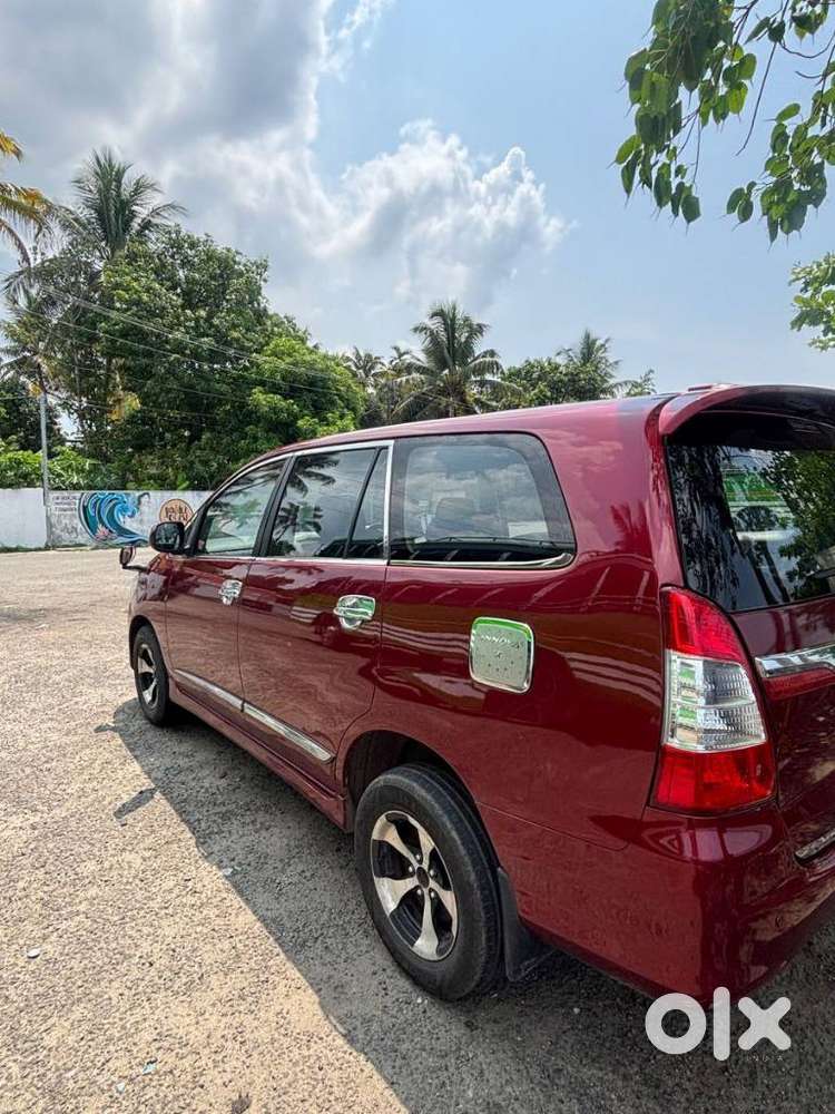 Toyota Innova 2.5 G (diesel) 8 Seater, 2010, Diesel