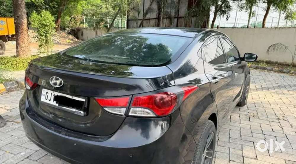 Hyundai Elantra 2012