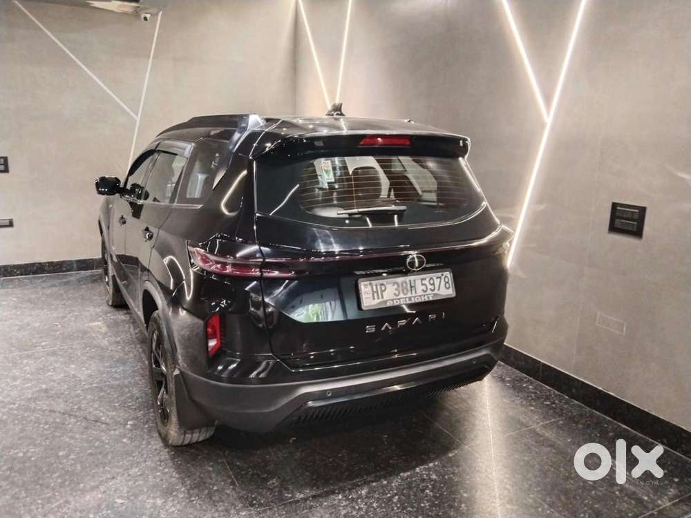 Tata Safari Accomplished Dark Edition, 2024, Diesel