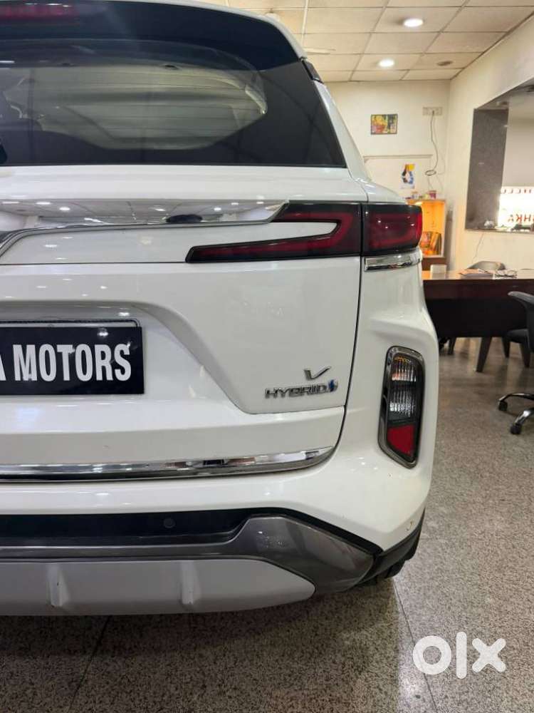 Toyota Urban Cruiser Hyryder 1.5 V Hybrid, 2024, Petrol