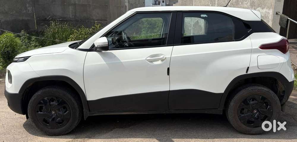 Tata Punch 2025 Petrol 10000 Km Driven