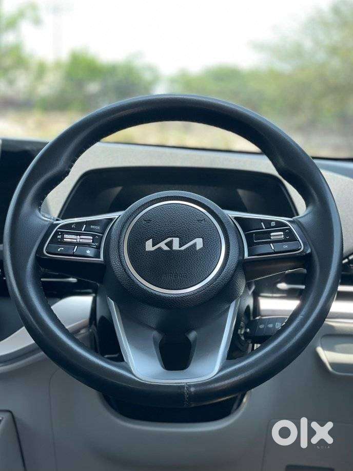 Kia Carens 1.4 Prestige 7 Str, 2023, Petrol