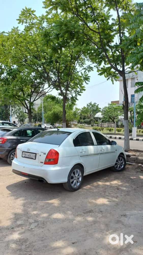 Hyundai Verna 2011 Diesel Well Maintained