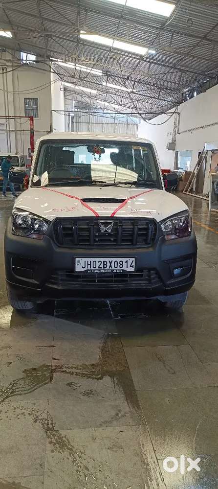 Scorpio Classic 9 Seater