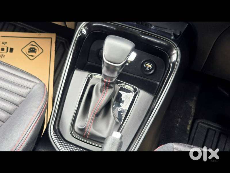Kia Sonet G 1.2 5mt Htk(o), 2023, Petrol