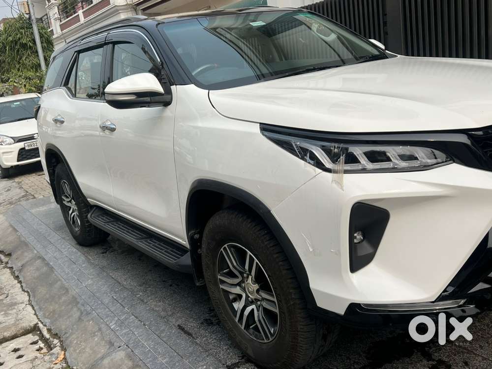 Toyota Fortuner 2017 Diesel 137000 Km Driven