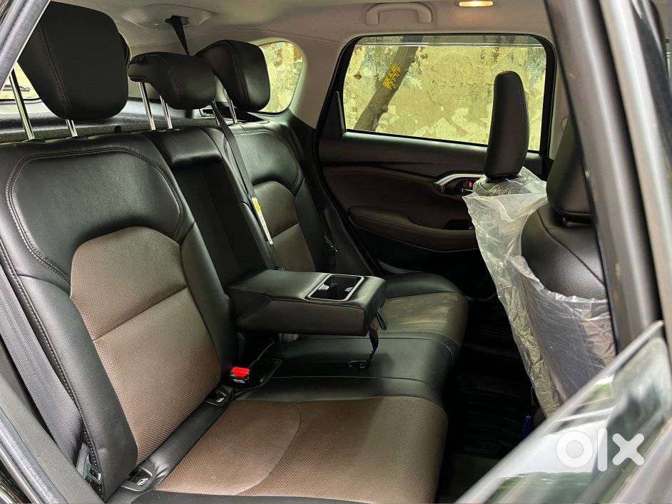Toyota Urban Cruiser Hyryder 1.5 V Hybrid, 2025, Petrol