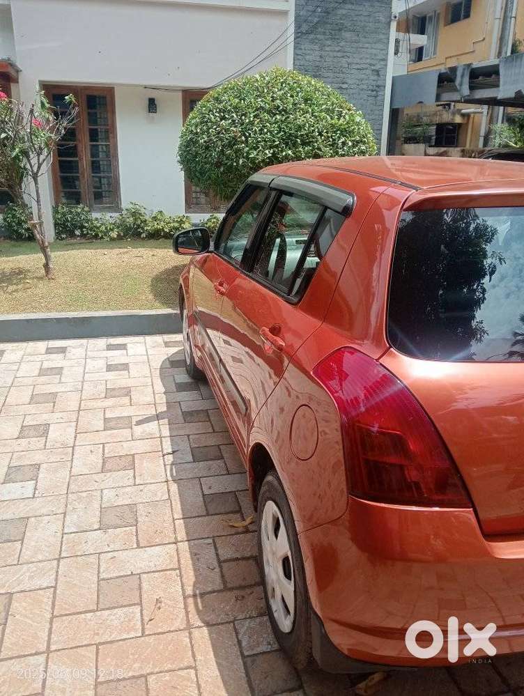 Maruti Suzuki Swift 2004-2010 1.3 Lxi, 2005, Petrol