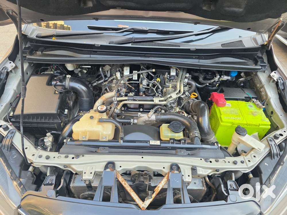 Toyota Innova Crysta 2.4 G Mt 8s, 2022, Diesel