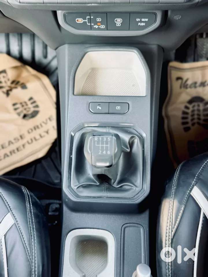 Kia Syros, 2025, Petrol
