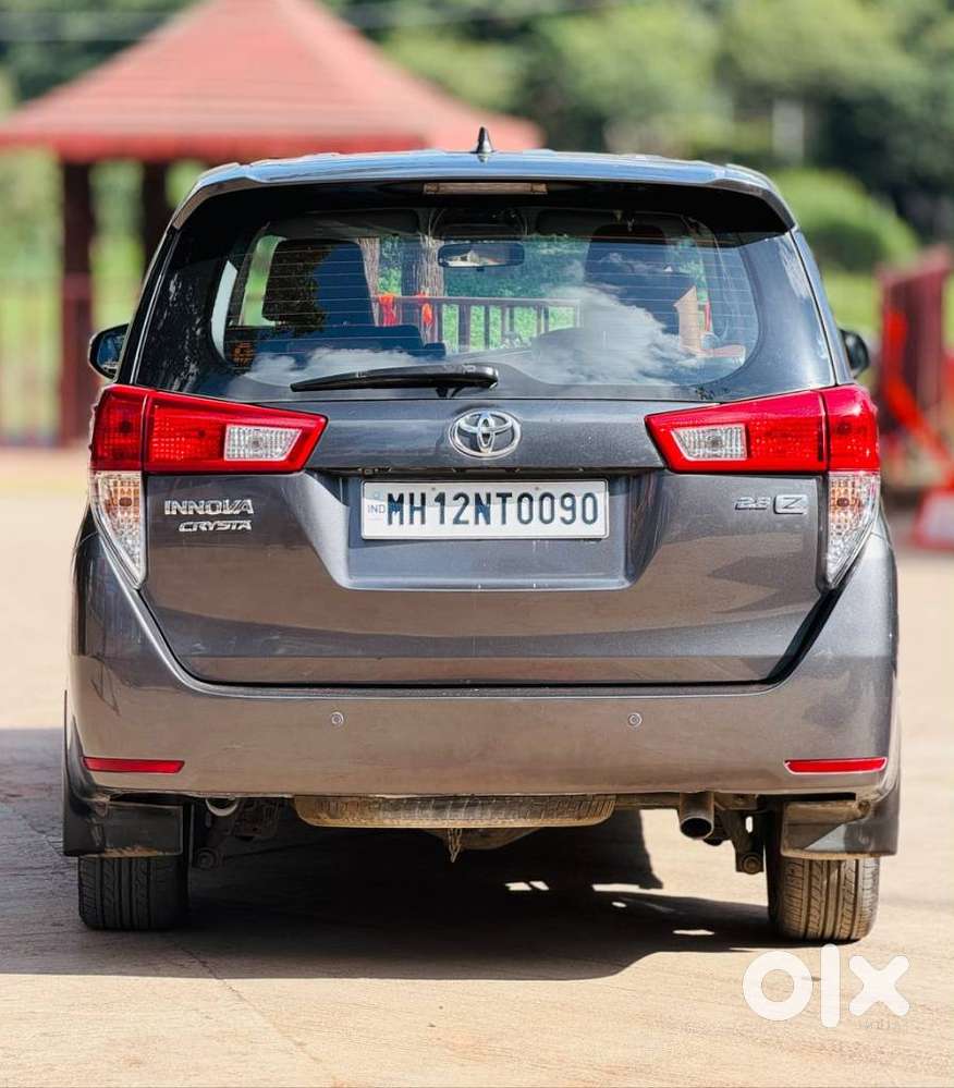 Toyota Innova Crysta 2.8z Automatic, 2016, Diesel