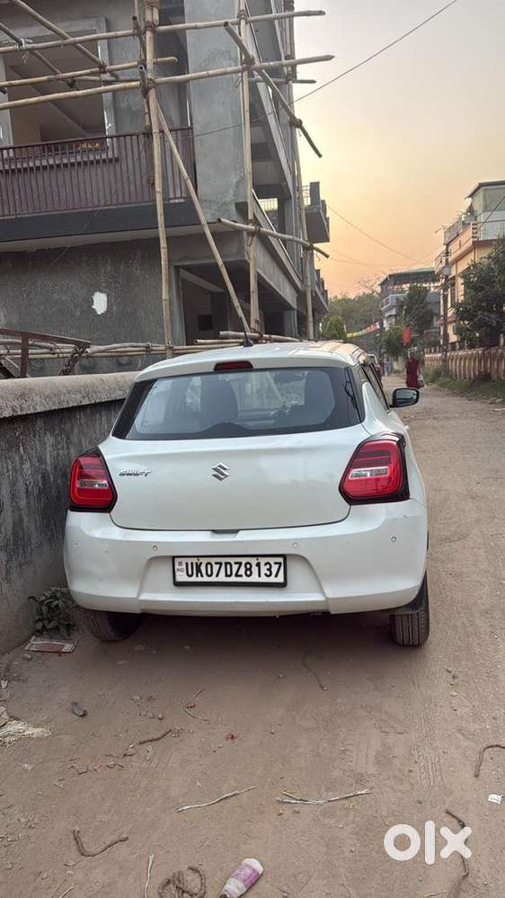 Maruti Suzuki Swift Vvt Vxi, 2021, Petrol
