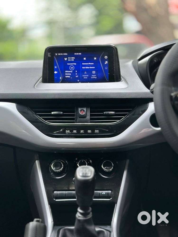 Tata Nexon, 2023, Petrol