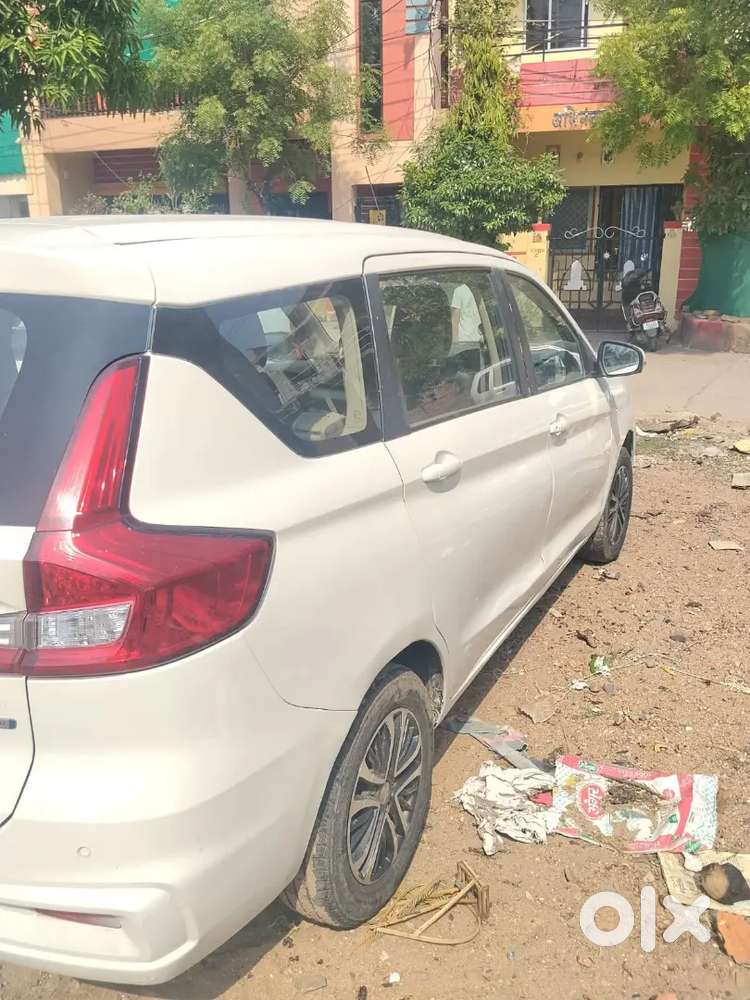 Maruti Suzuki Ertiga 2024 Petrol 35000 Km Driven