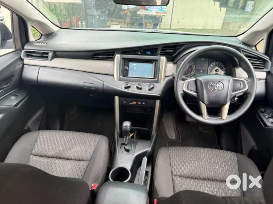 Toyota Innova Crysta 2.8 Gx At, 2017, Diesel