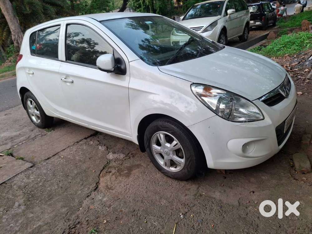 Hyundai I20 Sportz 1.2 Bs-iv, 2011, Petrol