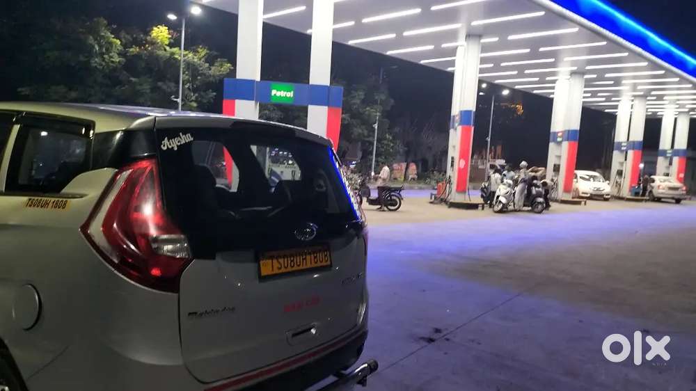 Mahindra Marazo
