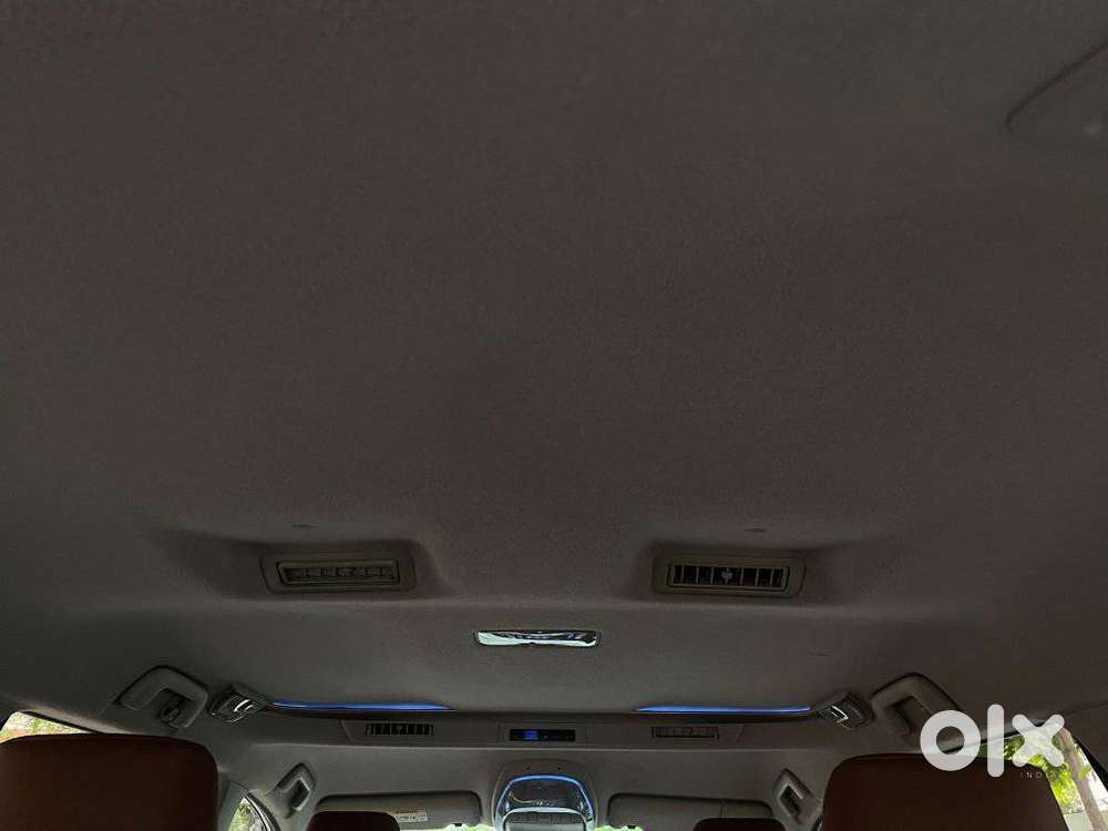 Toyota Innova Crysta