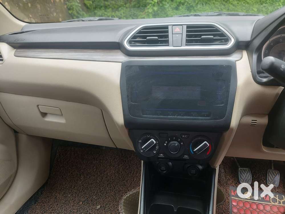 Maruti Suzuki Dzire 1.2 Vxi, 2022, Petrol